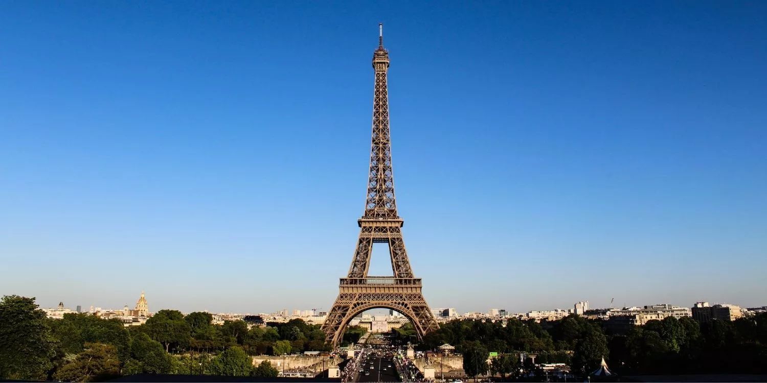 12 интересных фактов об Эйфелевой башне 