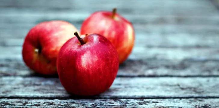 9 пикантных фактов о яблоках 