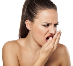 Неприятный запах изо рта - Причины и методы борьбы
